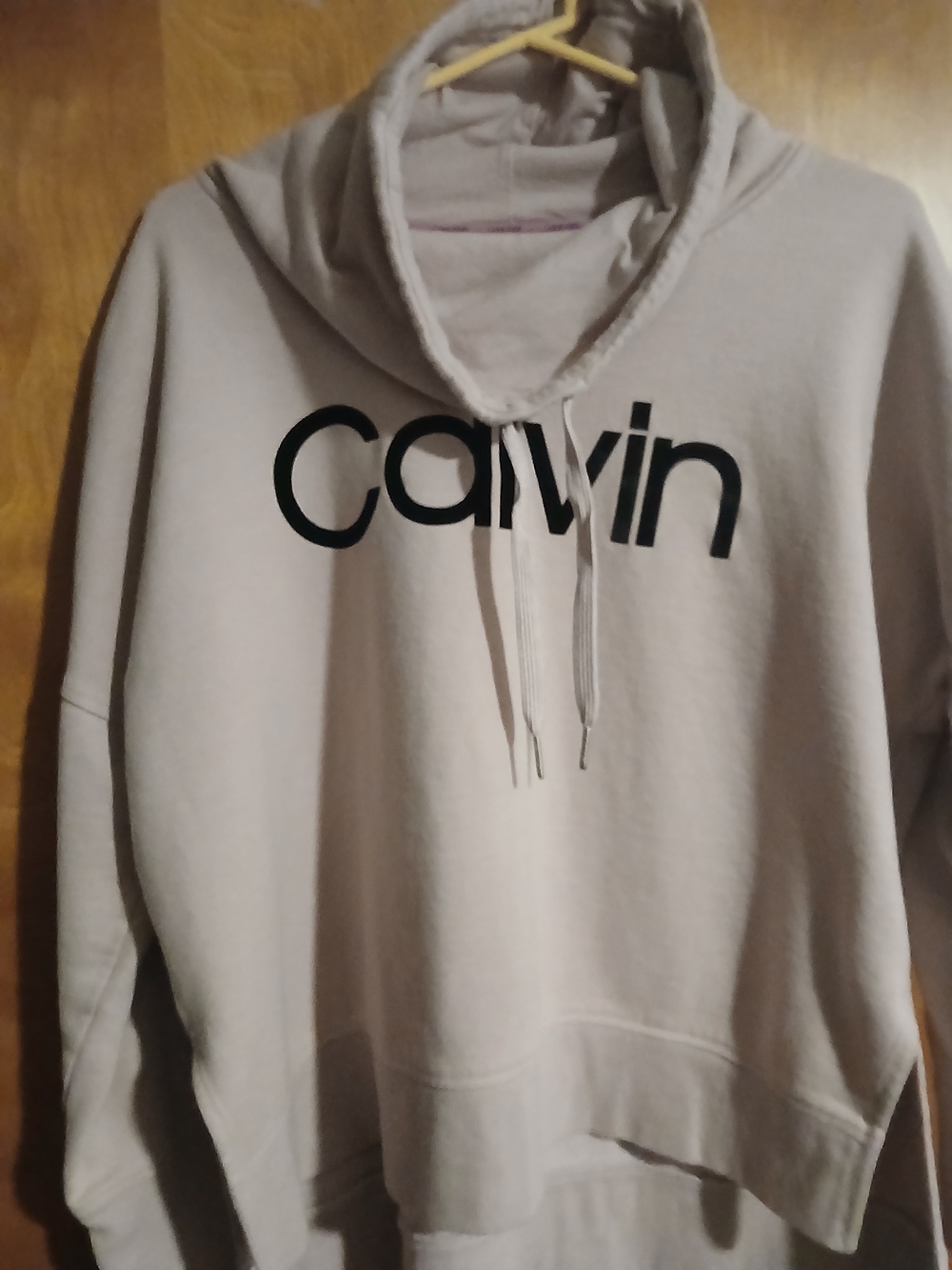 Calvin Klein Men's Crewneck Sweatshirt in Light Beige with Black Logo